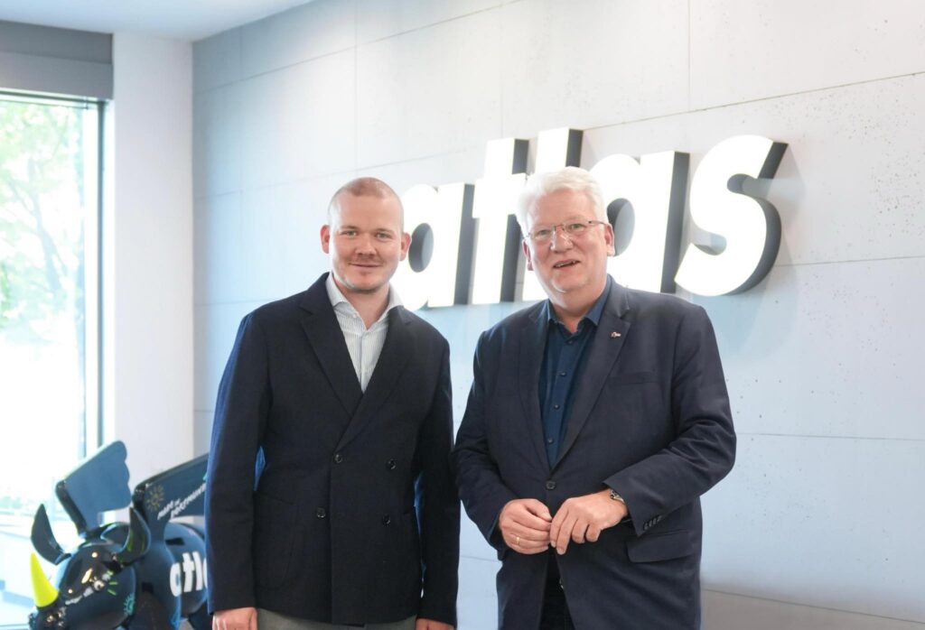 Hartmut Ganzke zu Besuch bei „atlas – the shoe company“ – Austausch über Verantwortung, Innovation und regionale Stärke